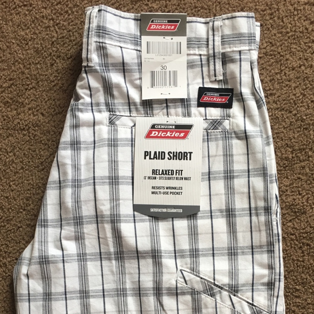 NWT Genuine Dickies Plaid Shorts Size 30