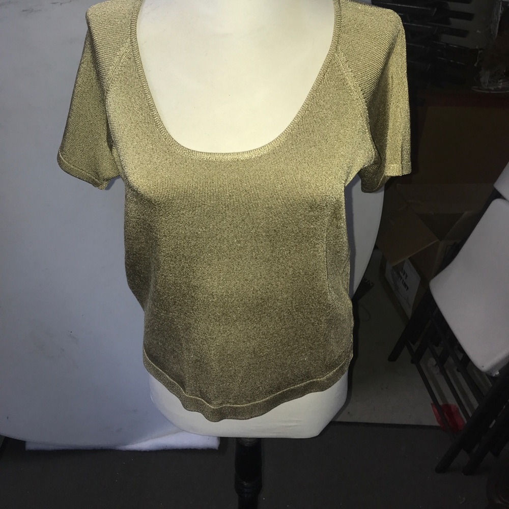 Linda allard  top
