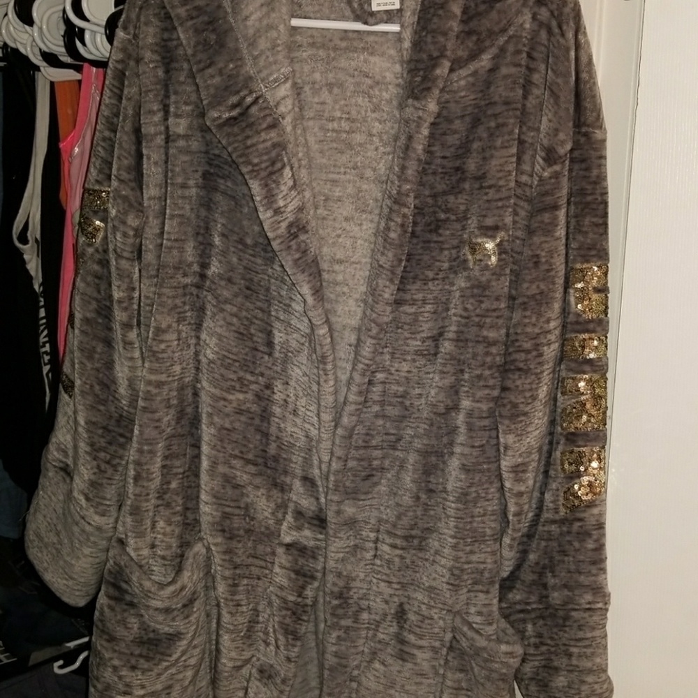 Vs Pink robe