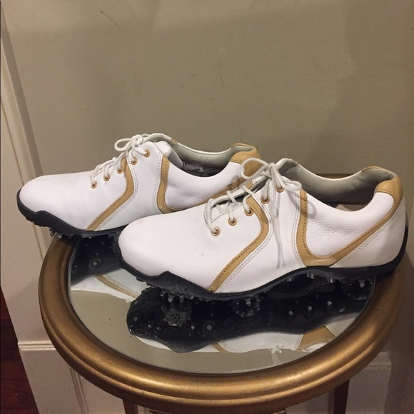 Golf Shoes - Picture 5 of 5