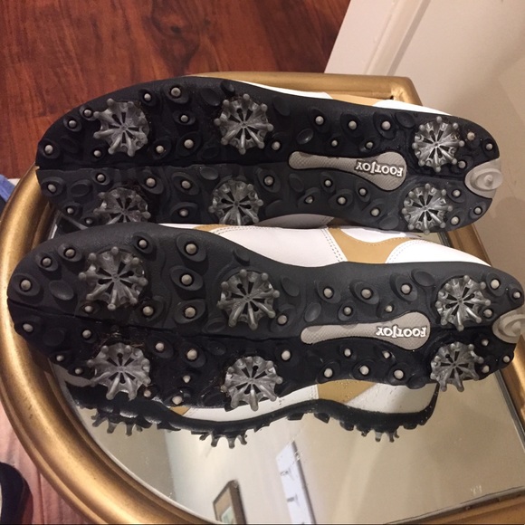 Golf Shoes - Picture 4 of 5