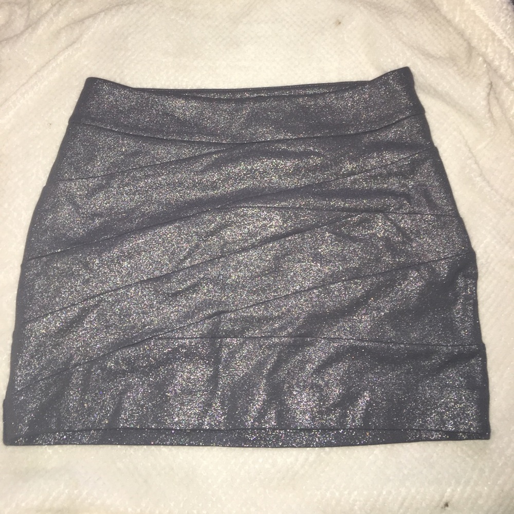 Short grey dress with a little bit of sparkles