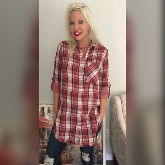 LAST 1! ❤️ Long line split side plaid tunic - Picture 2 of 3