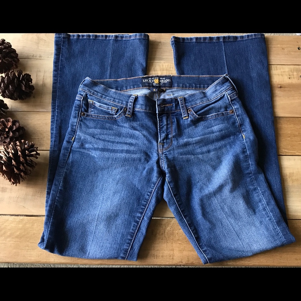 PRICE DROP! Lucky Brand Charlie Flare jeans - 4/27