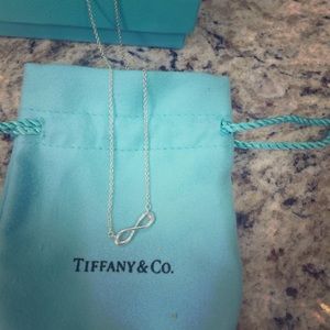 Tiffany infinity pendant in Sterling Silver, mini