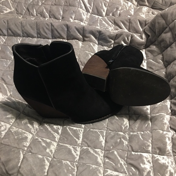 Very Volatile Wedge Bootie - Picture 2 of 4