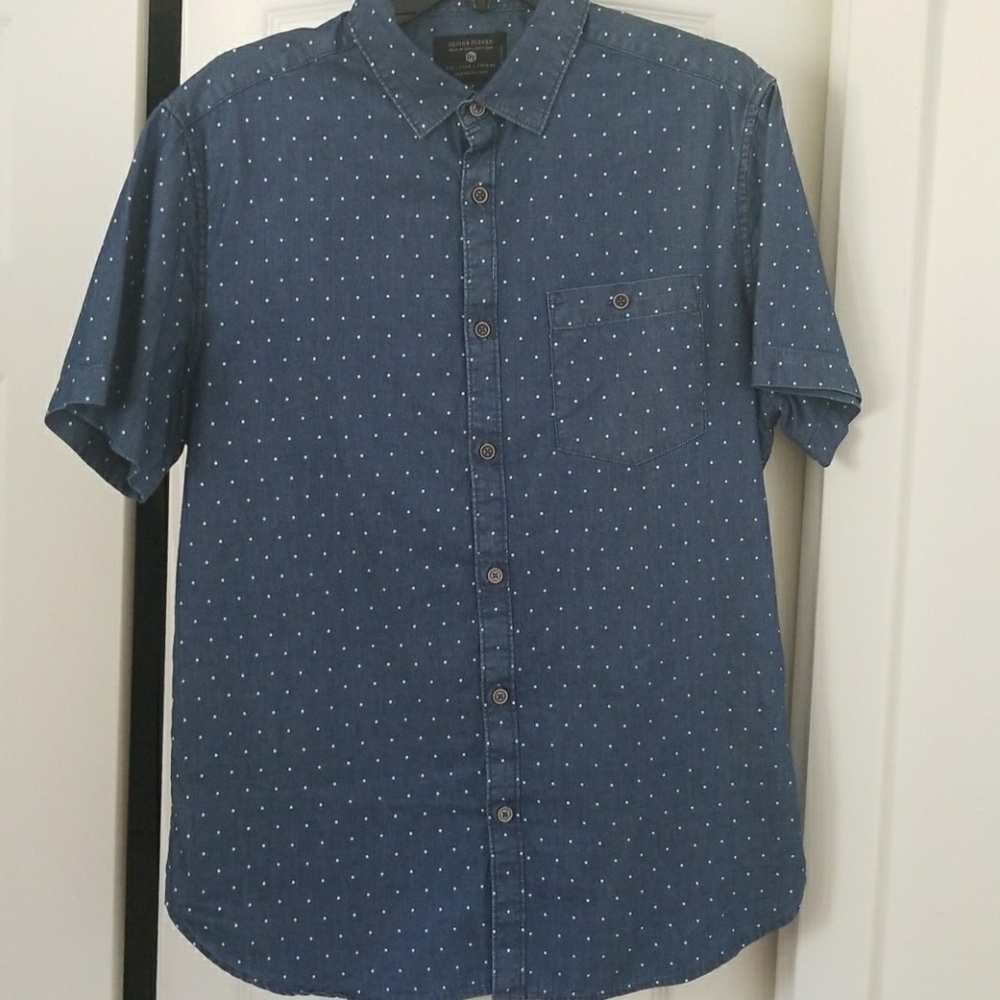 Men's short sleeve Polka dot Pattern button down