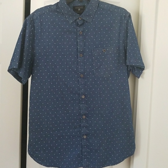 Men's short sleeve Polka dot Pattern button down - Picture 1 of 1