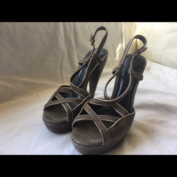 Authentic Burberry Sandals Size 36.5 - Picture 2 of 7