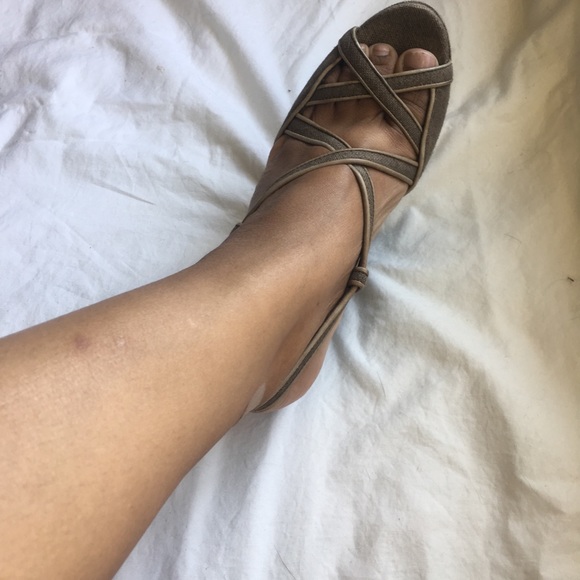 Authentic Burberry Sandals Size 36.5 - Picture 6 of 7