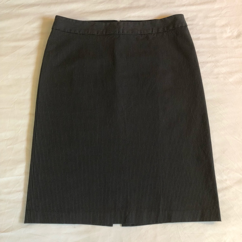 Pin striped pencil skirt