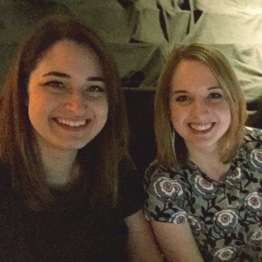 Meet your Posher, Hanna & Tessa
