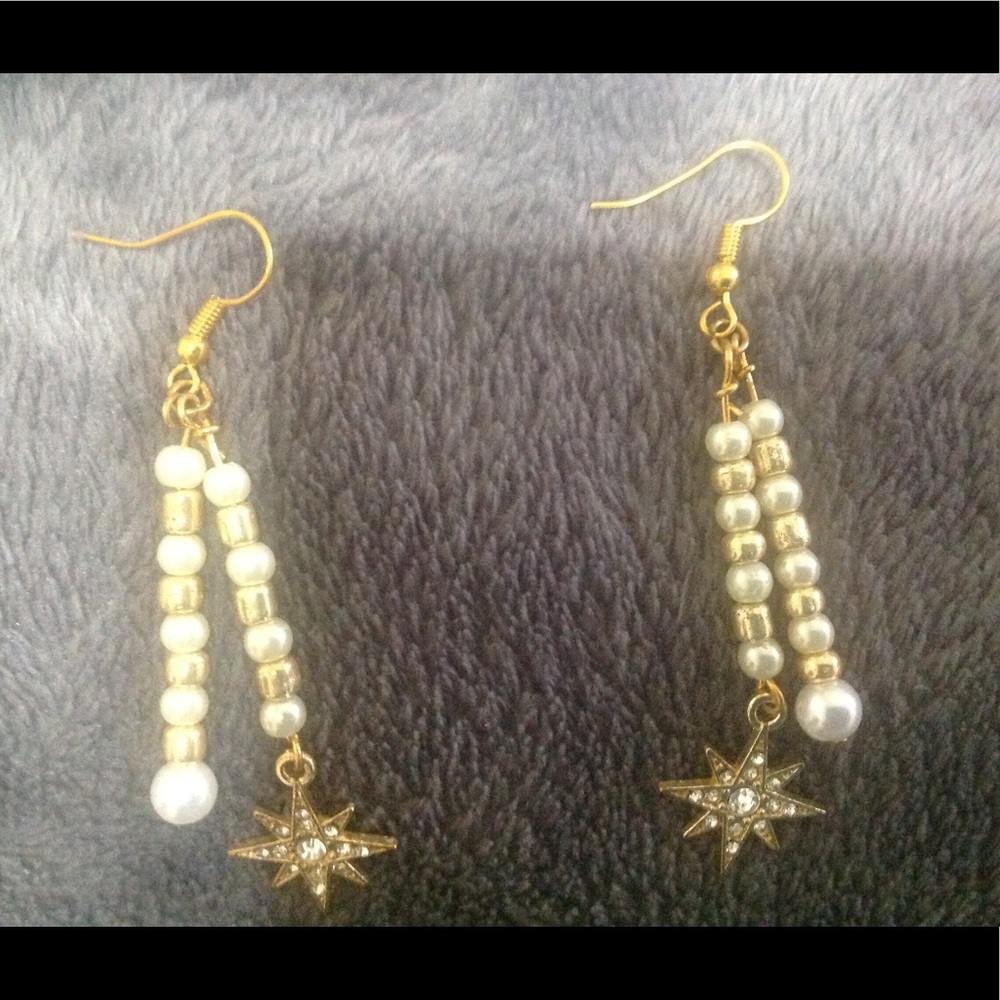 Ladies Bead and Pearl Earrings (NWOT)