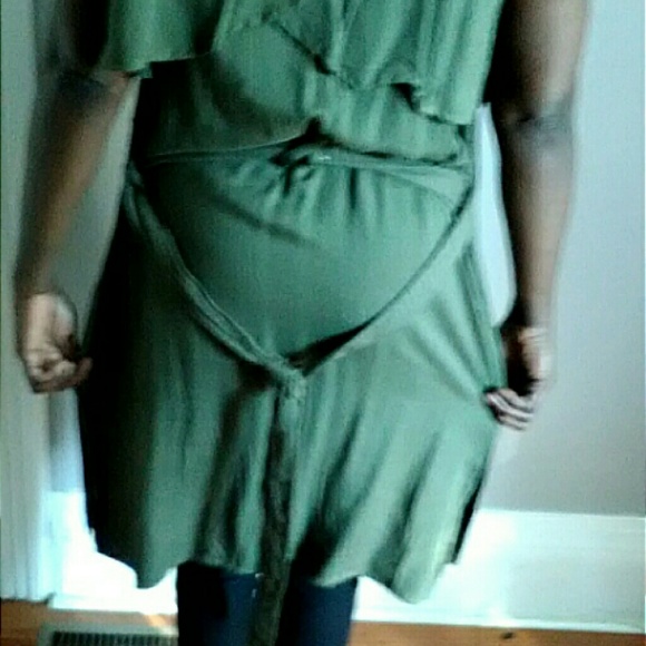 Sleeveless Military Style Duster - Picture 4 of 4