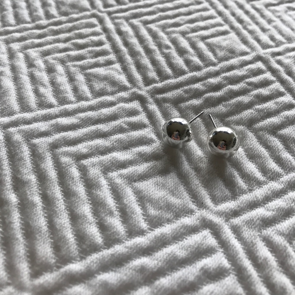 Classic silver bead earrings
