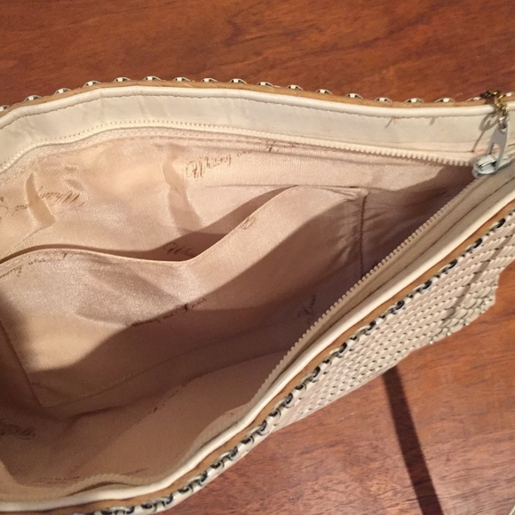 Cream crossbody! Shiny party bag - Picture 2 of 4