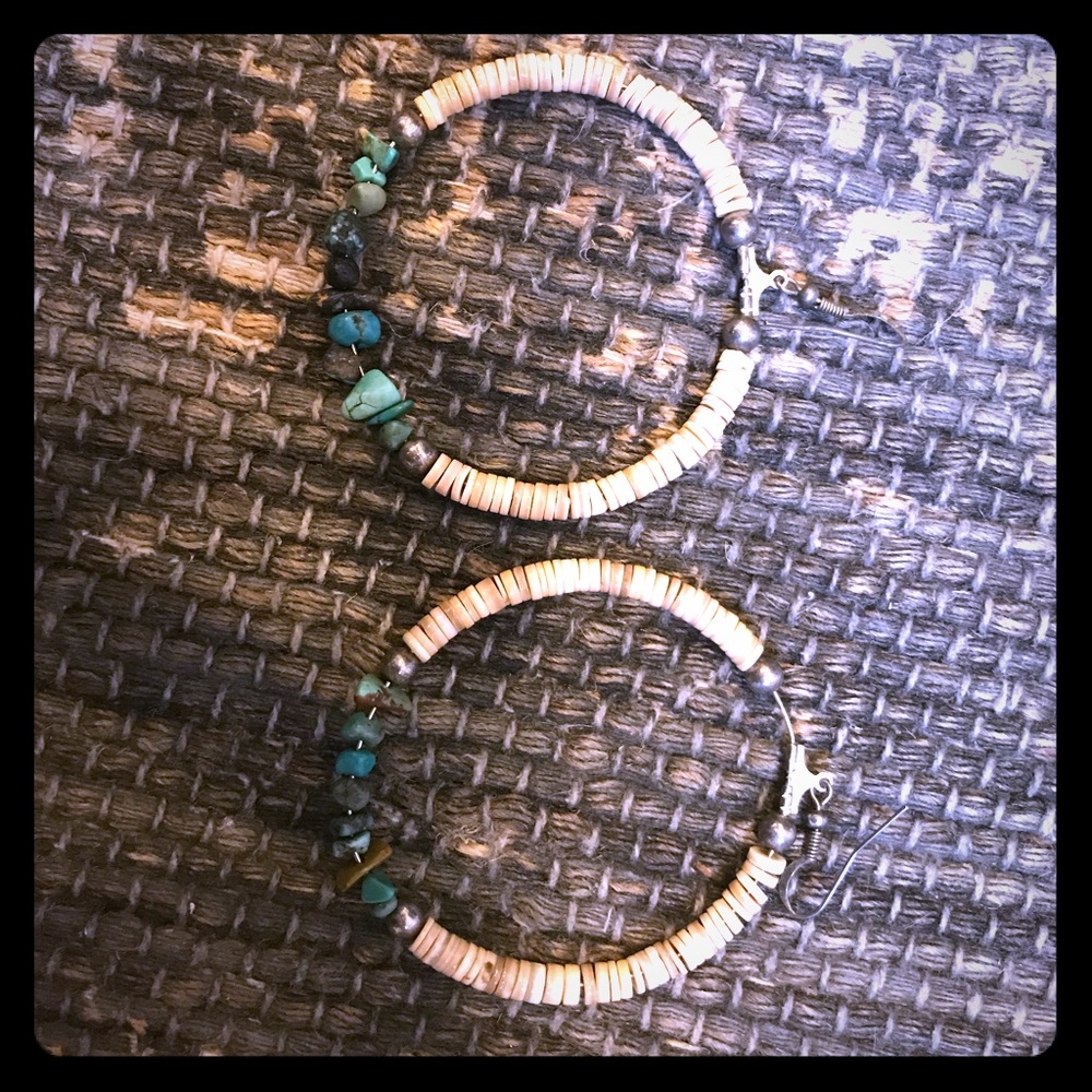 Hoop earrings with shell and turquoise