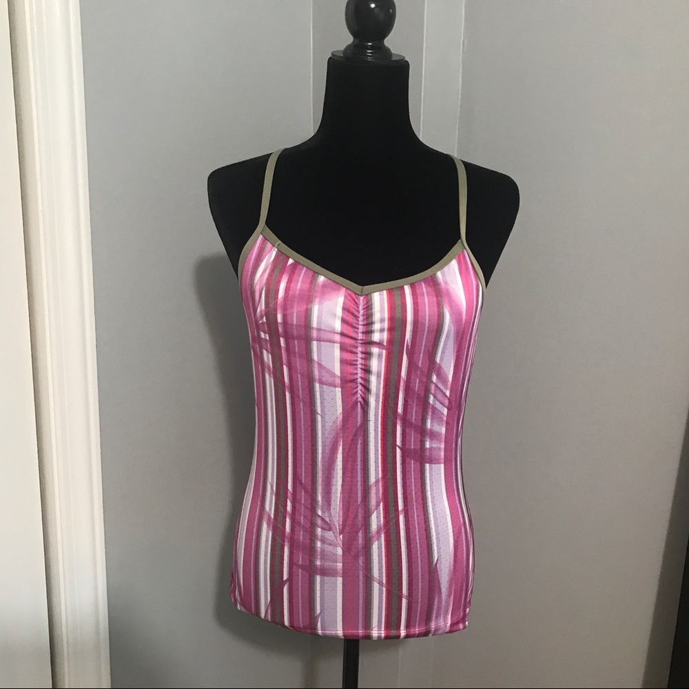 Danskin Fitness Tank with built in bra