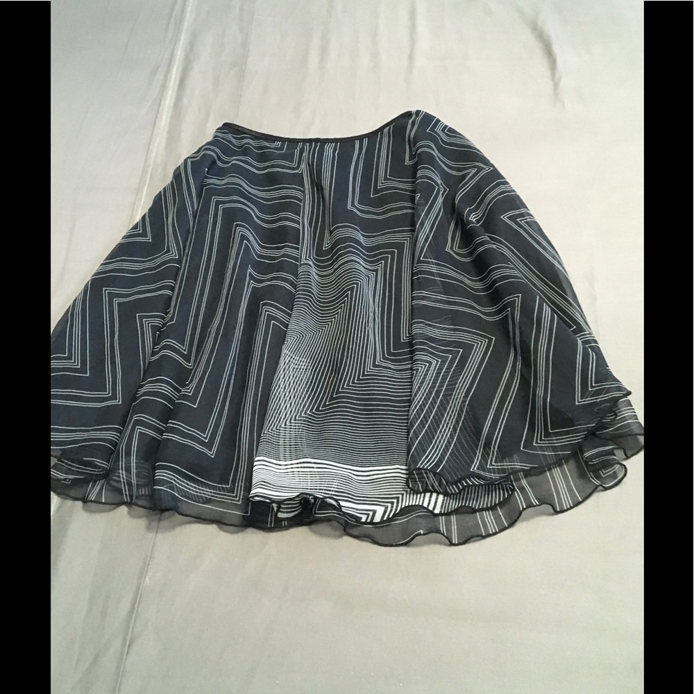 CUTE JUNIORS SKIRT