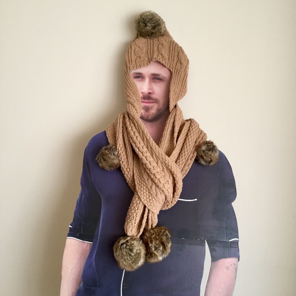 Ryan’s PomPom Hat & Scarf Set 🔥