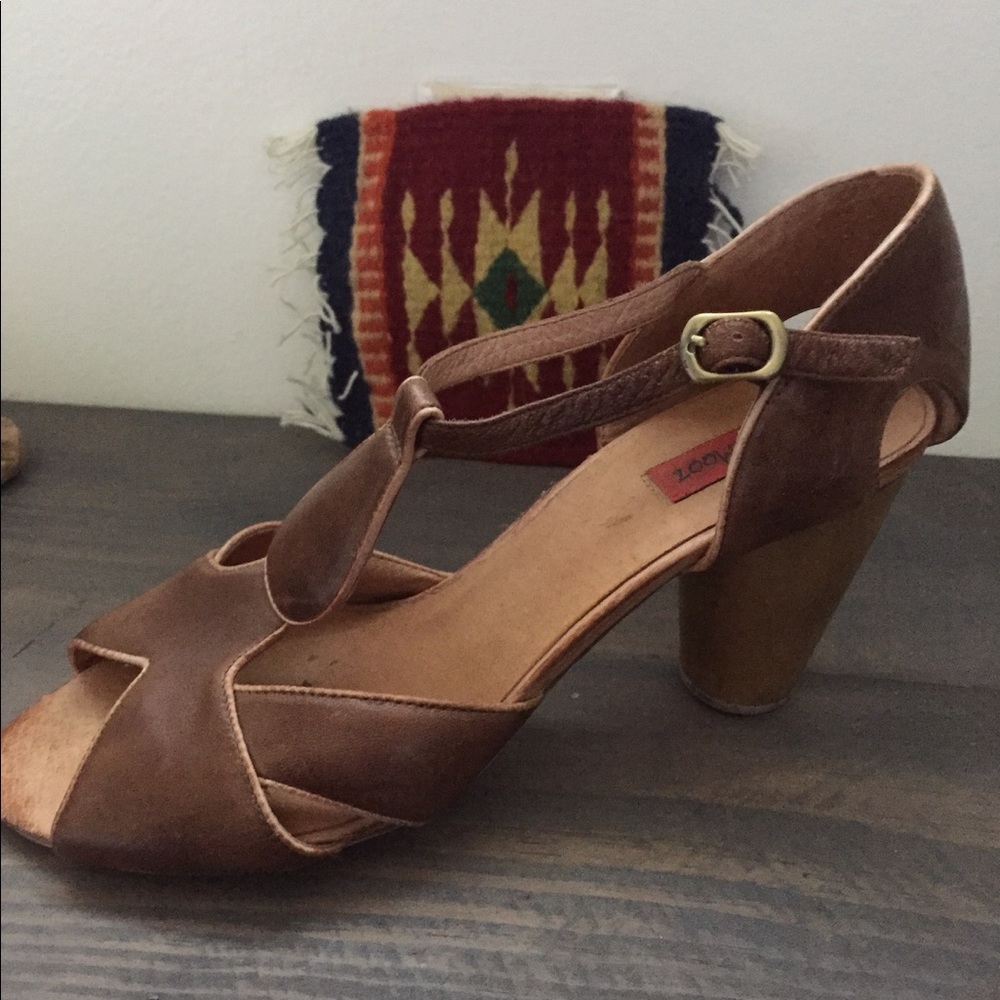 Miz Mooz leather cut out heels