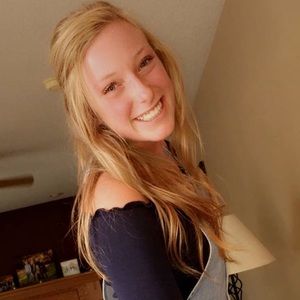 Meet your Posher, Lauren