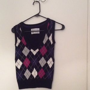 Argyle pattern sweater vest