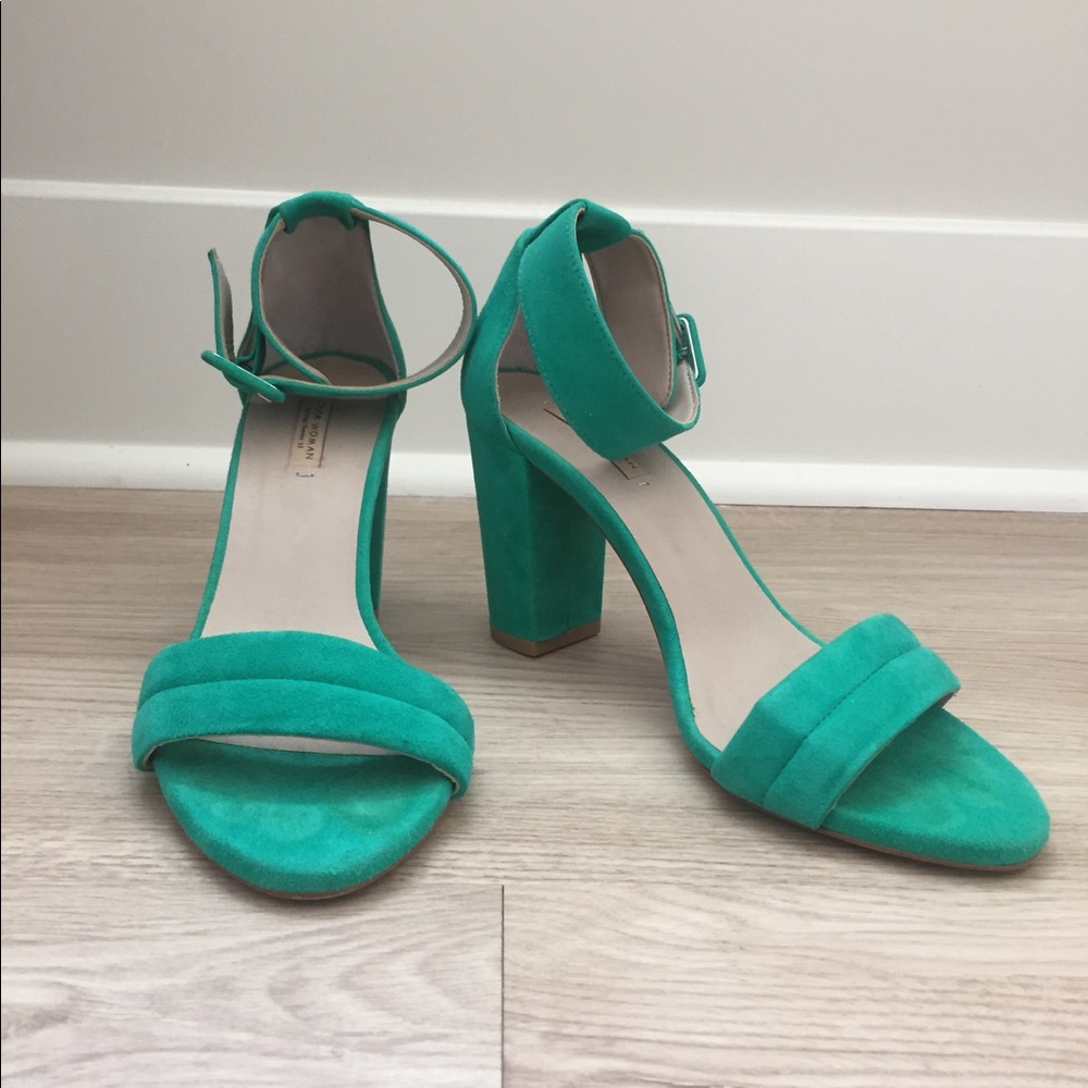 Zara green heels 37