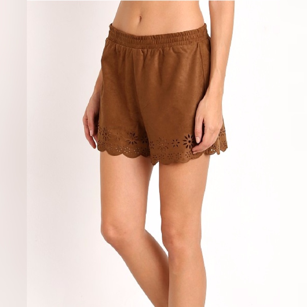 BB DAKOTA FAUX SUEDE SHORTS