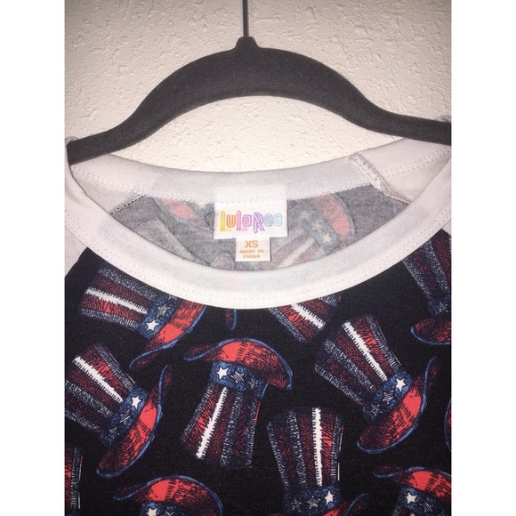 Lu LaRoe Randy tee! - Picture 2 of 2