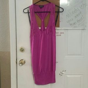 Long sleeveless blouse