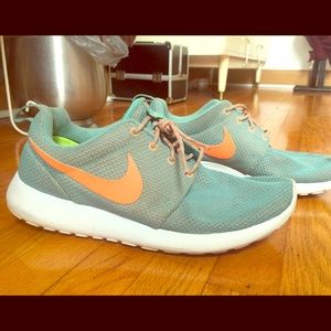 Green and orange roshes