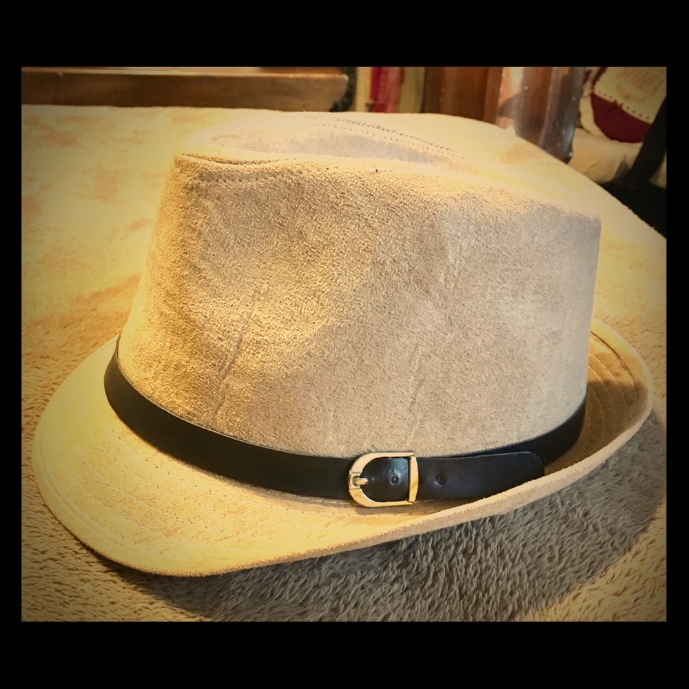 Fedora Hat 🎩