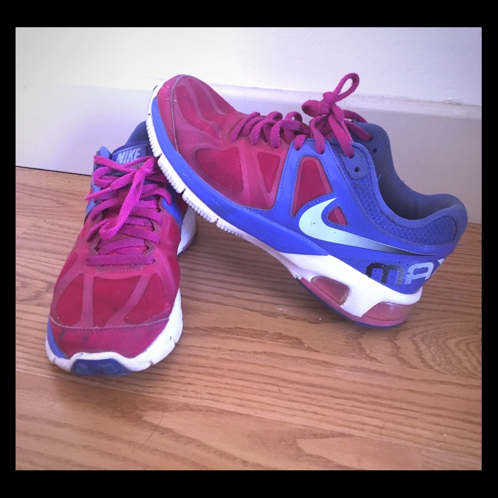 Nike air max shoes