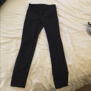 Lululemon Hit It Tight