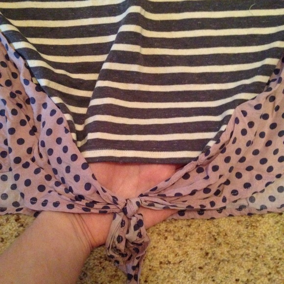 Striped & polka dot little yellow button Anthro t - Picture 4 of 4