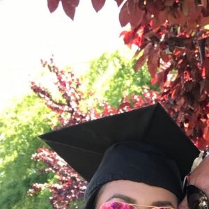 Meet your Posher, Aris