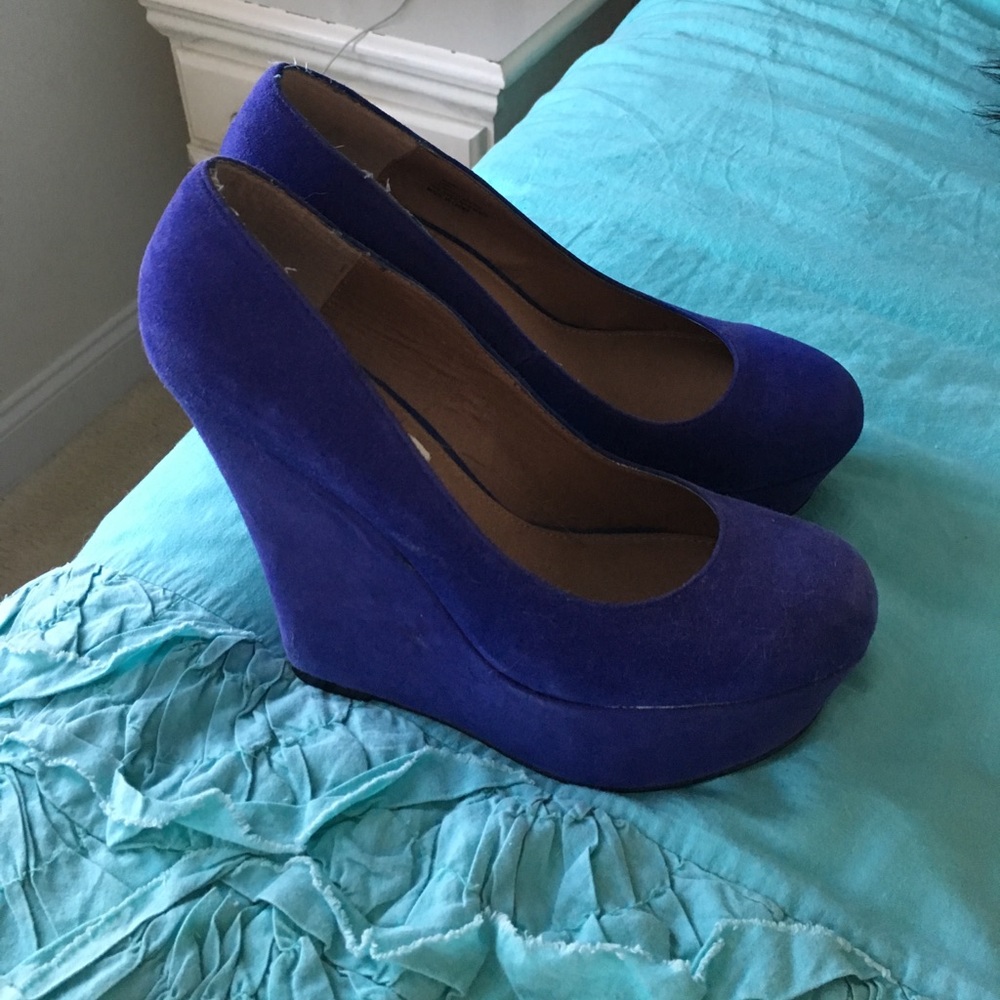 Steve Madden purple pumps.
