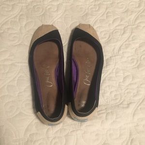 Gently used TOMS ballet flats