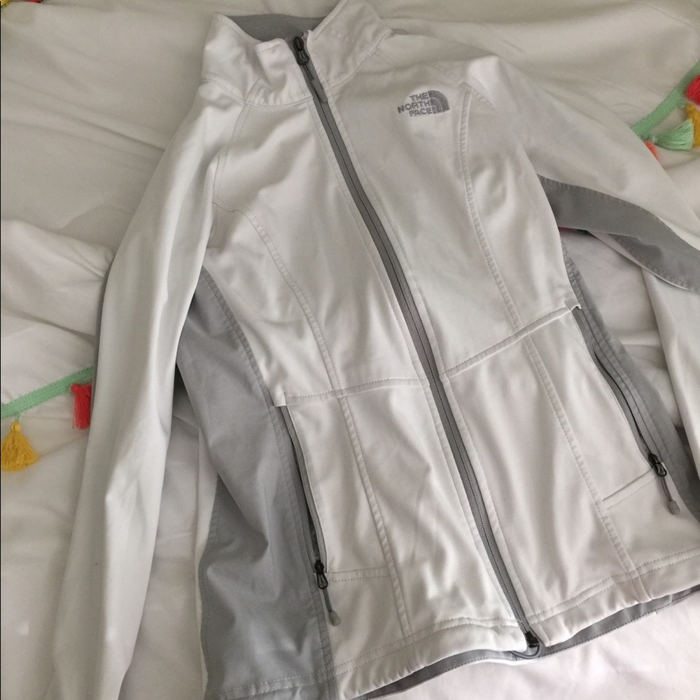North face windbreaker/rain jacket