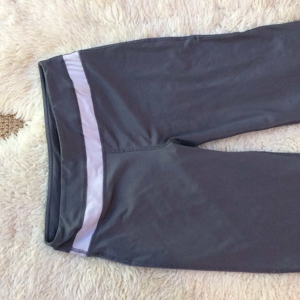 Ladies foot locker! Gray and pink pants 🌺