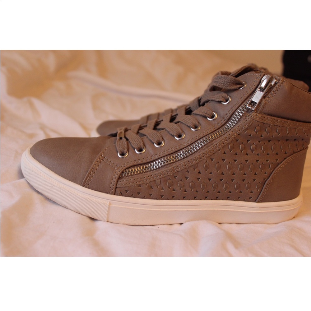 Steve Madden Sneakers