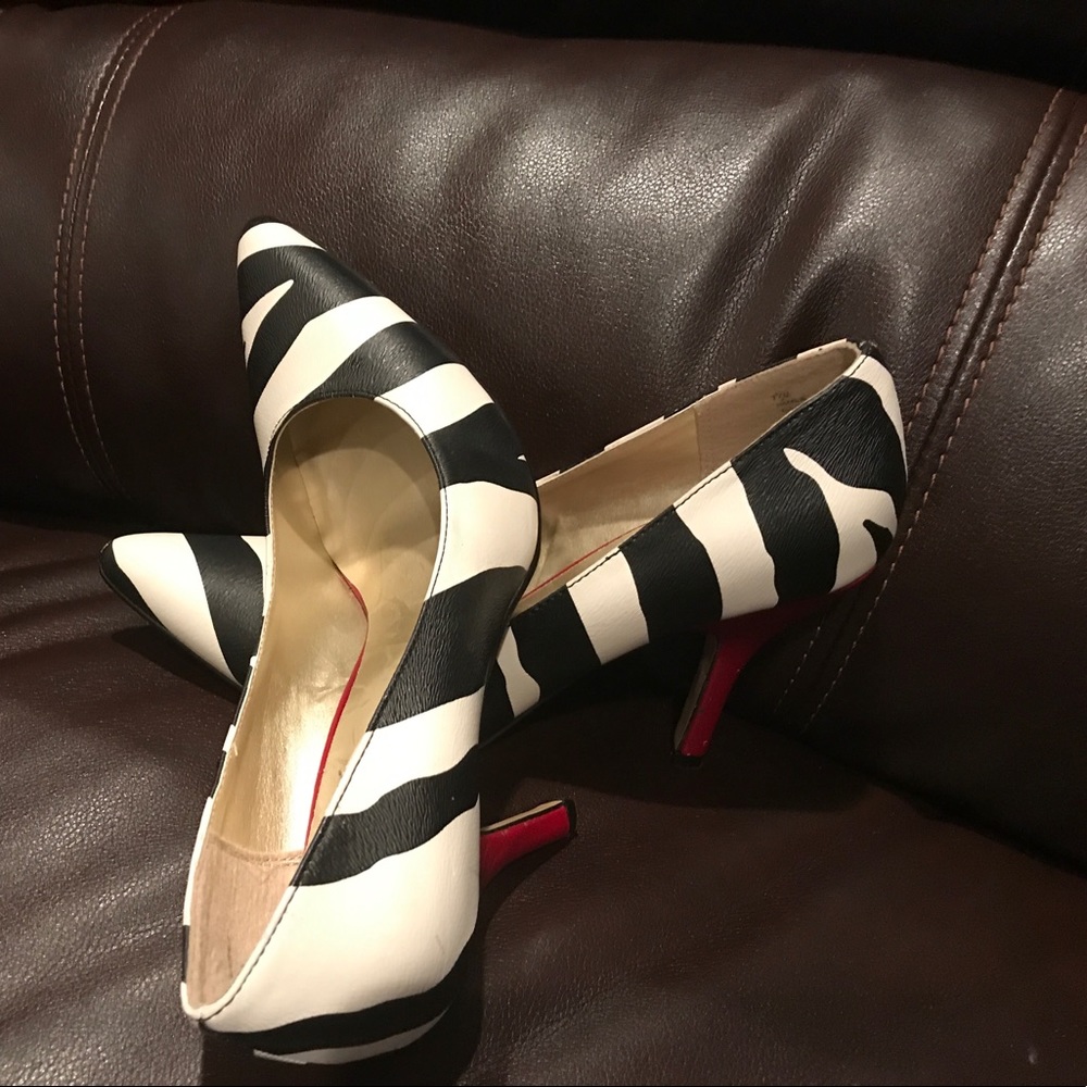 (20)  New never worn without the box.