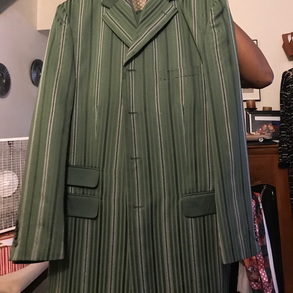 Men 3 piece green strip Suit