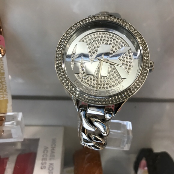 Watch - Picture 4 of 5