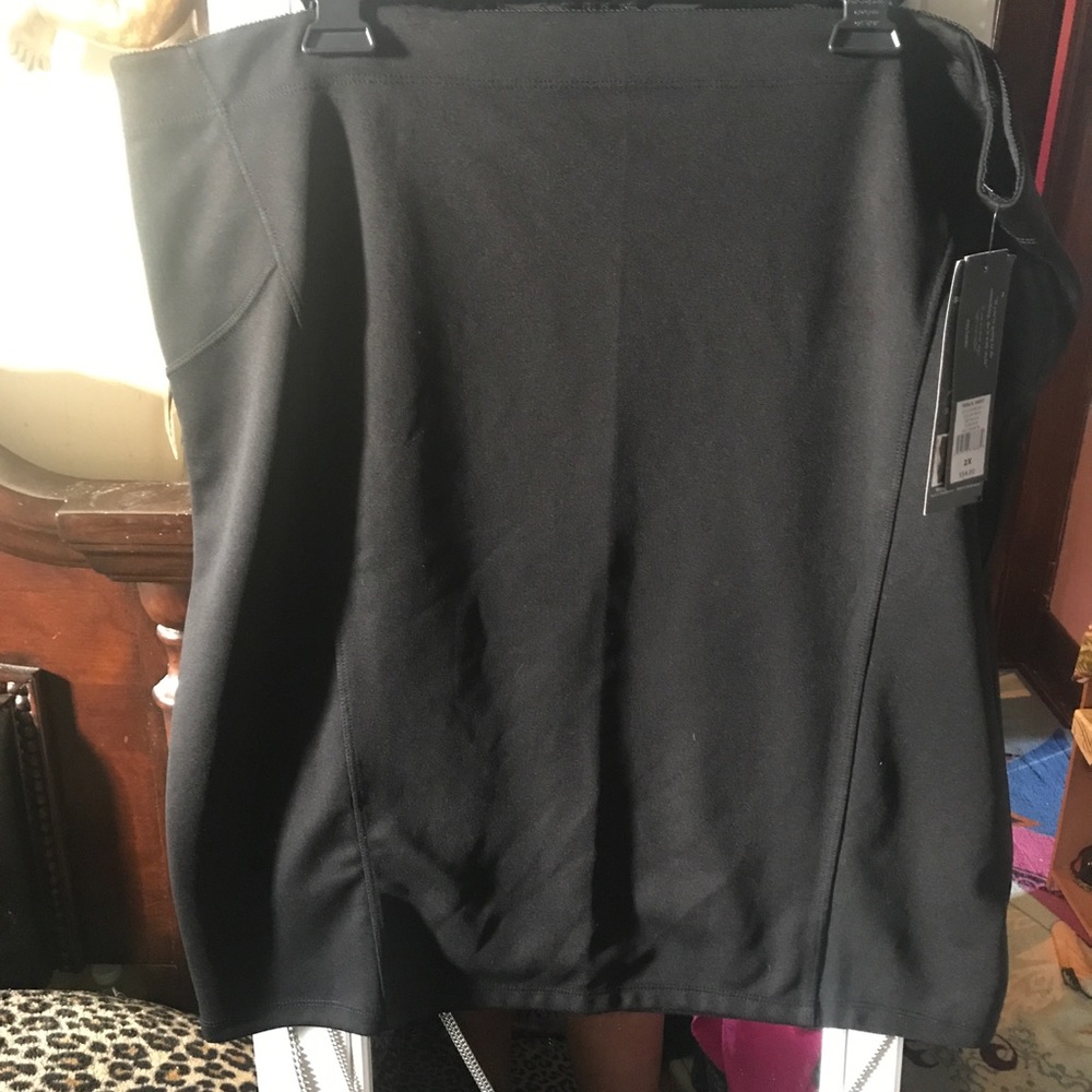 Daisy Fuentes pencil skirt 2x nwt