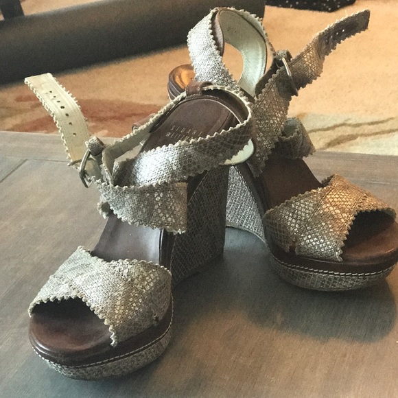 Stuart Weitzman snake print wedge 💎👡 - Picture 3 of 4