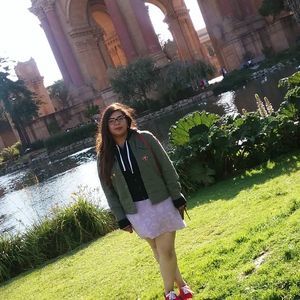 Meet your Posher, Carolina