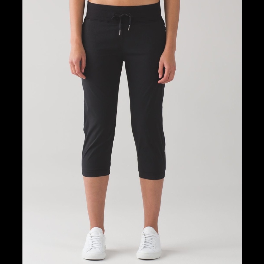 Lulu Crop Pants