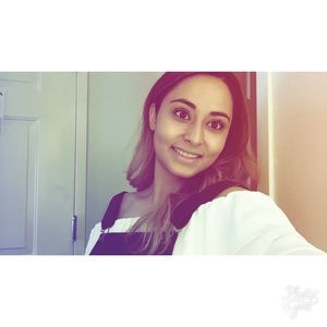 Meet your Posher, Sophia